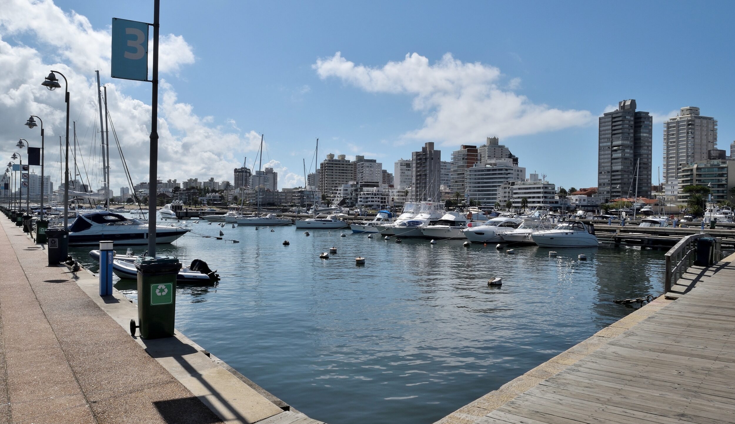 Photography,Of,A,Group,Of,Yachts,Anchored,At,The,Port